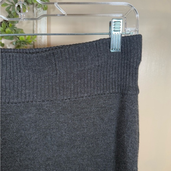 Loft striped black gray knitted wool blend skirt size Medium - Picture 3 of 6